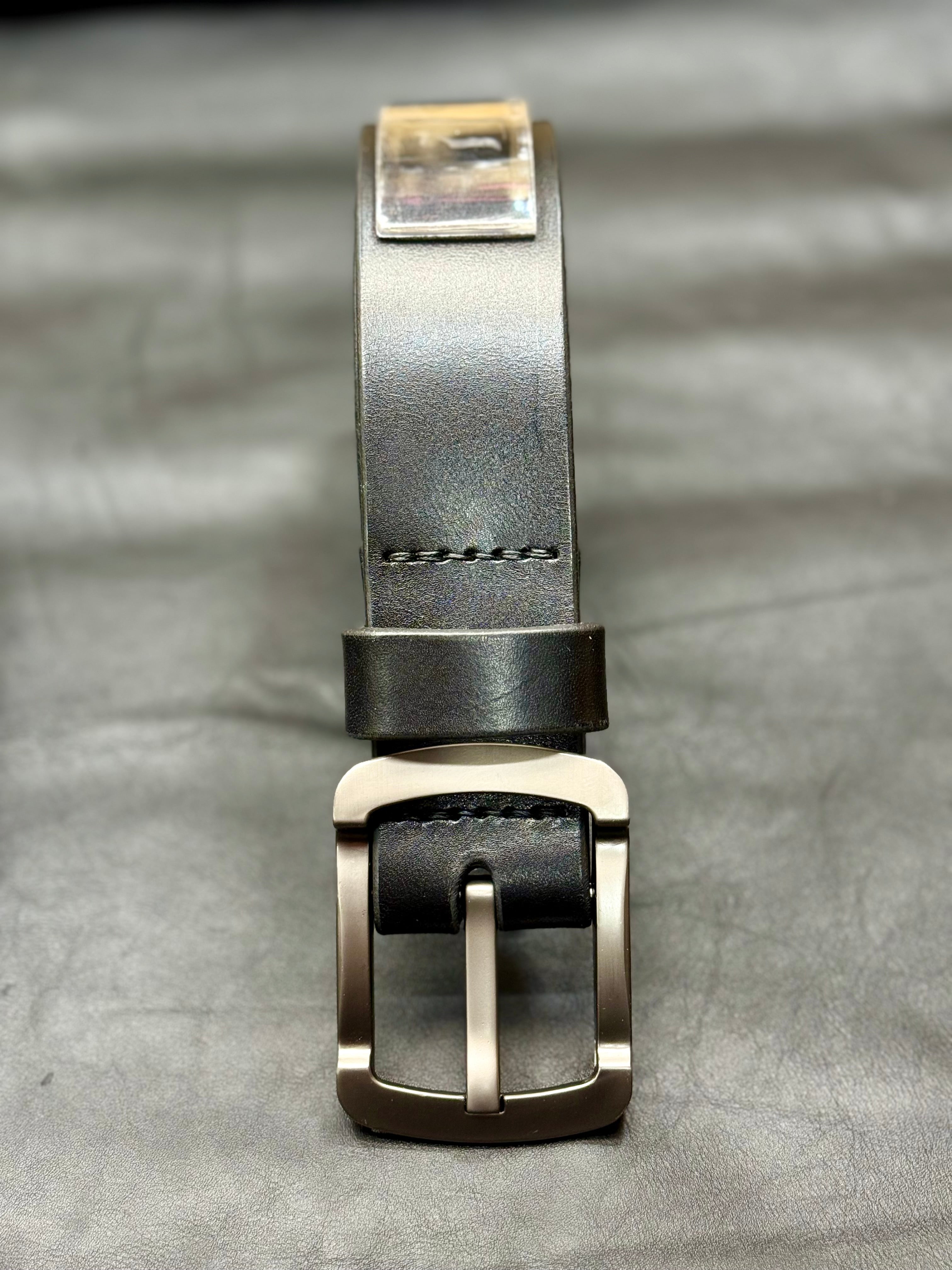 Hand-stitched leather belt Xyrian 40