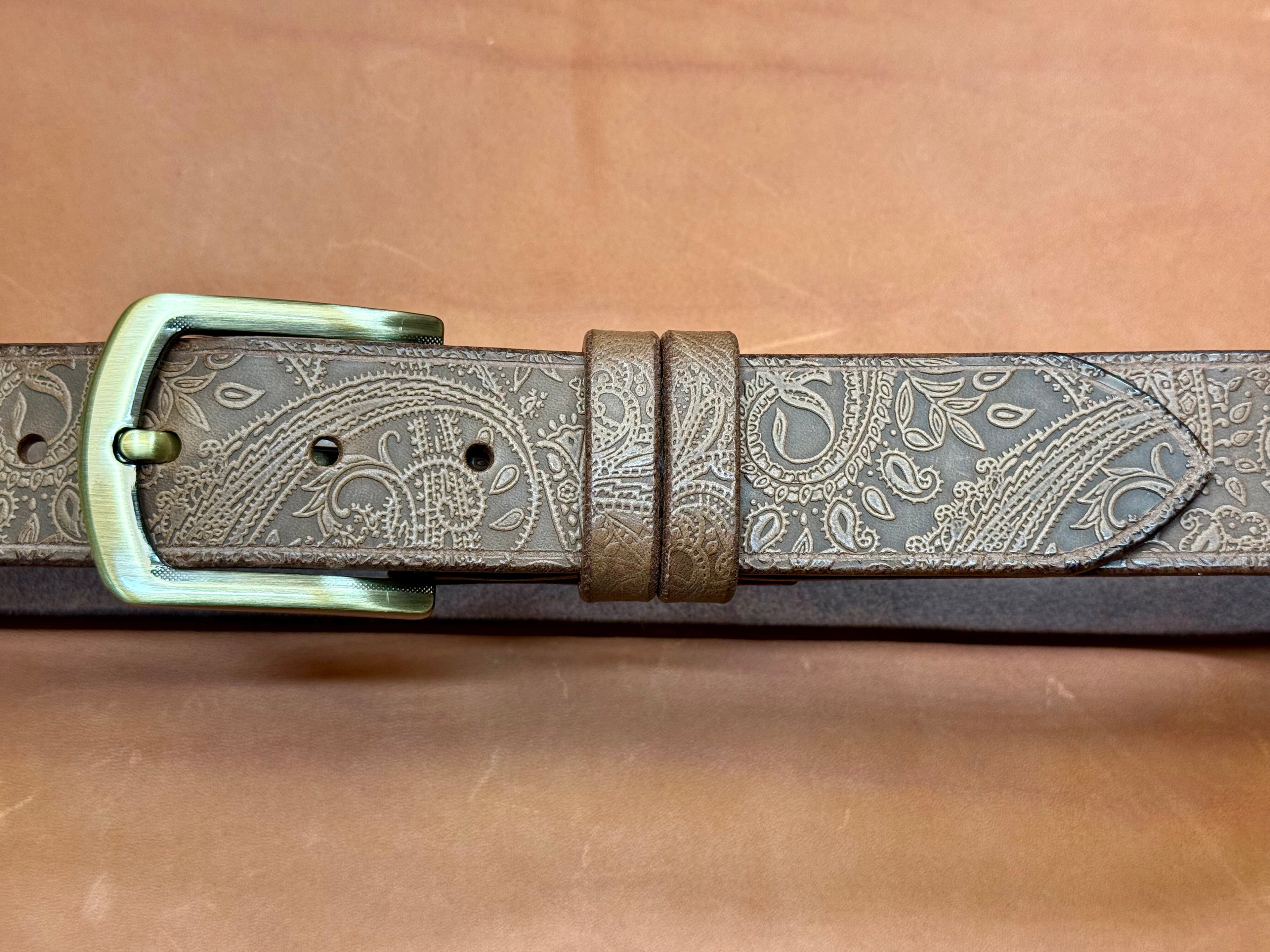 Hand-stitched Xyrian Limited Women's Leather Belt