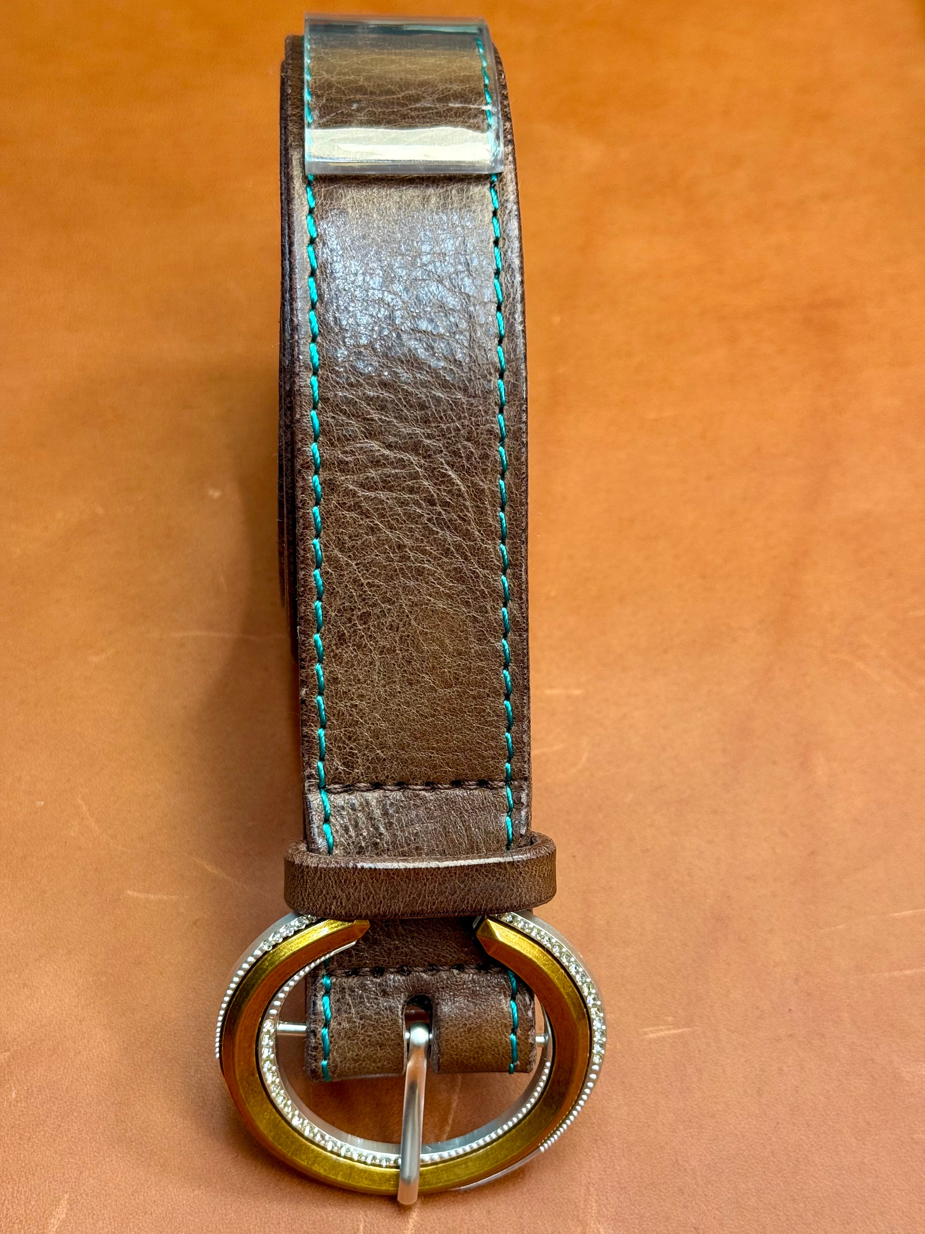 Handmade women's belt Xyrian 34