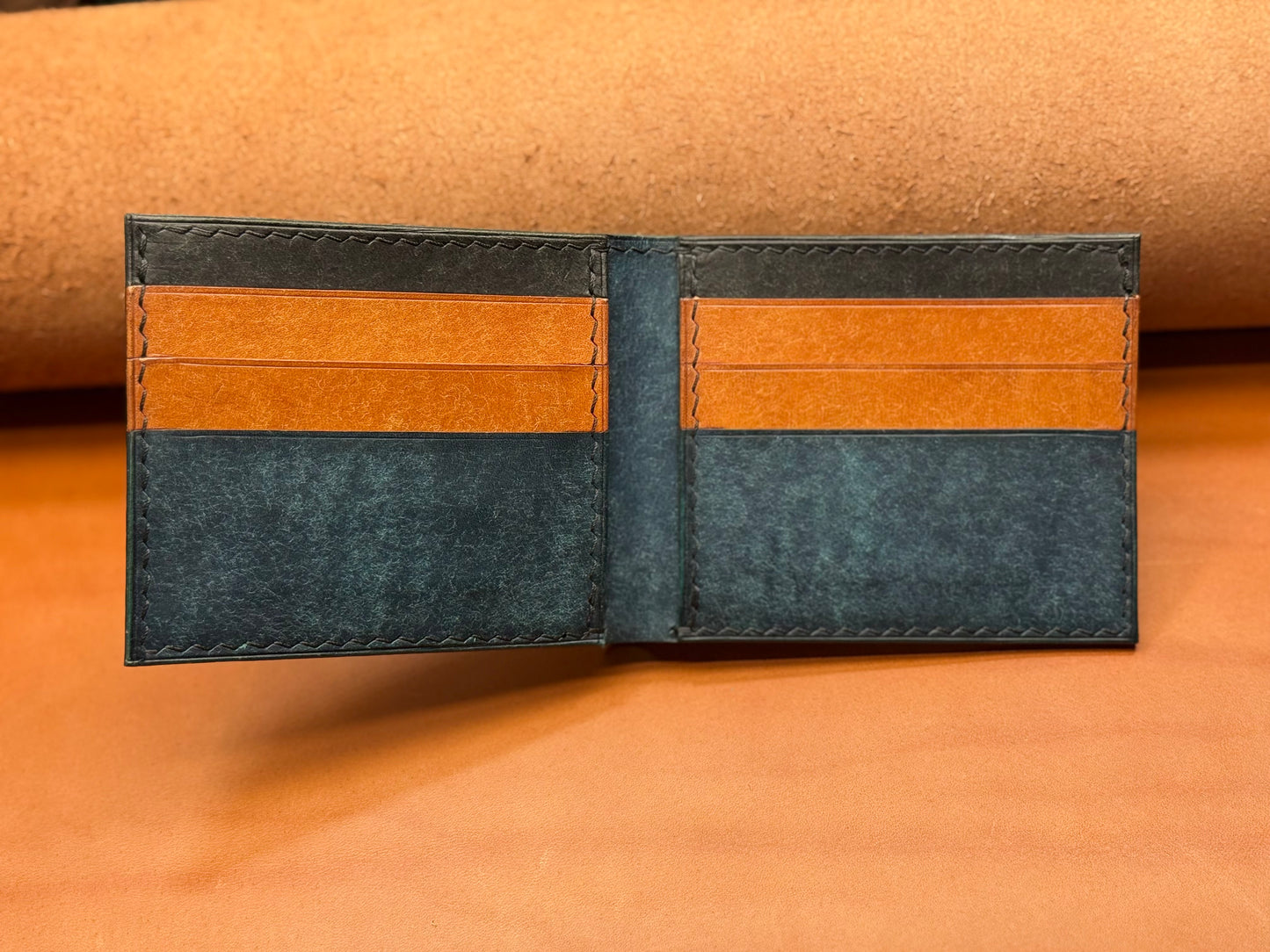 Handgenähte Ledergeldbörse