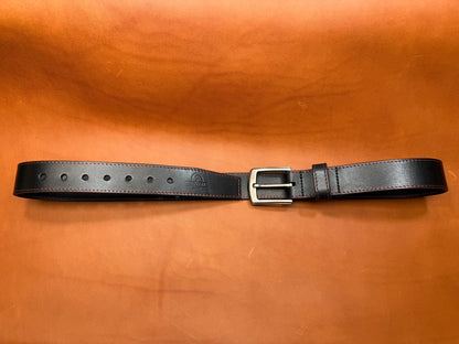 Hand-stitched leather belt Xyrian