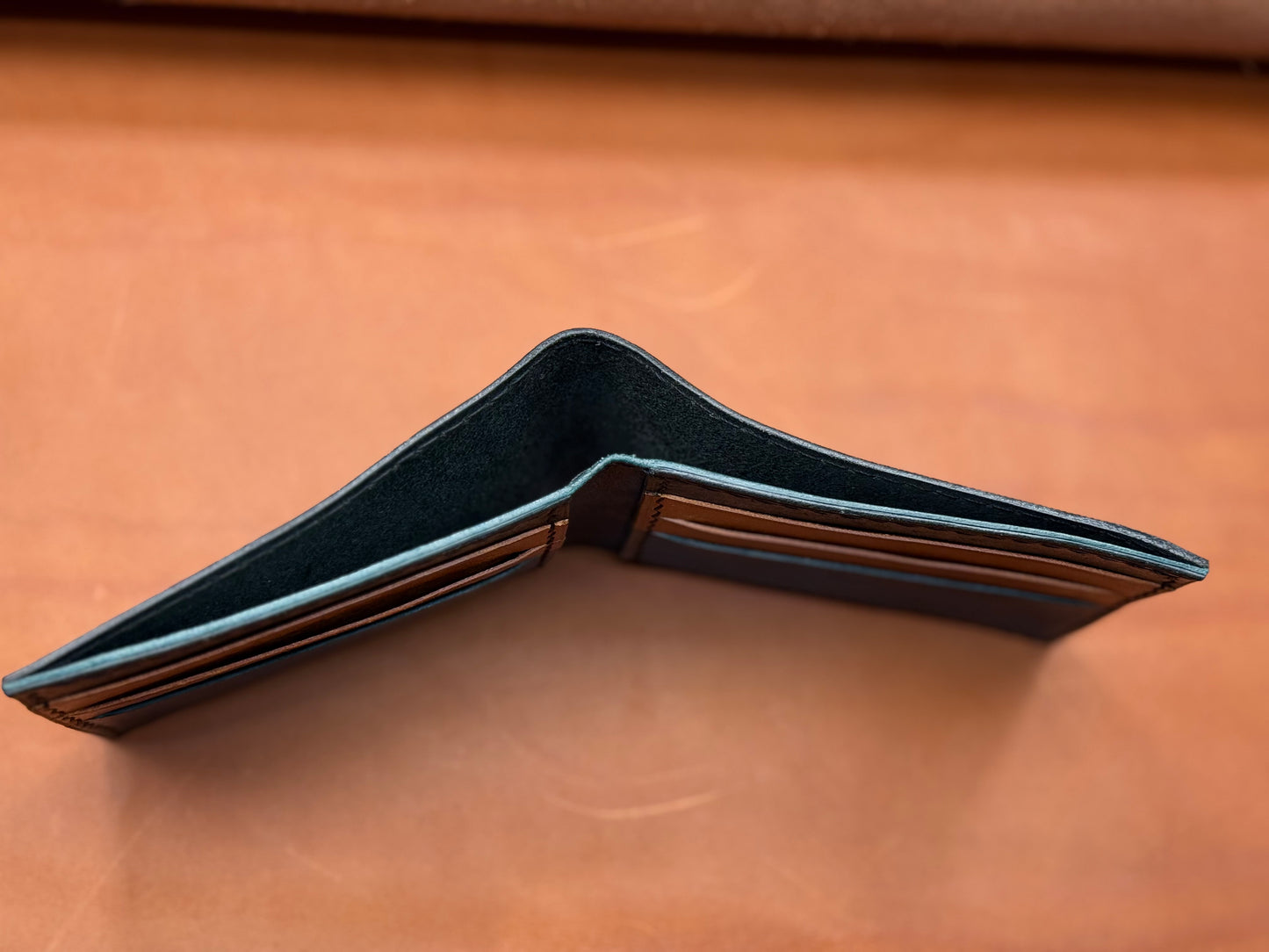 Handgenähte Ledergeldbörse